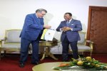 Coopération : les Adieux de l'ambassadeur de Tunisie  au Cameroun au Ministre des Travaux Publics
